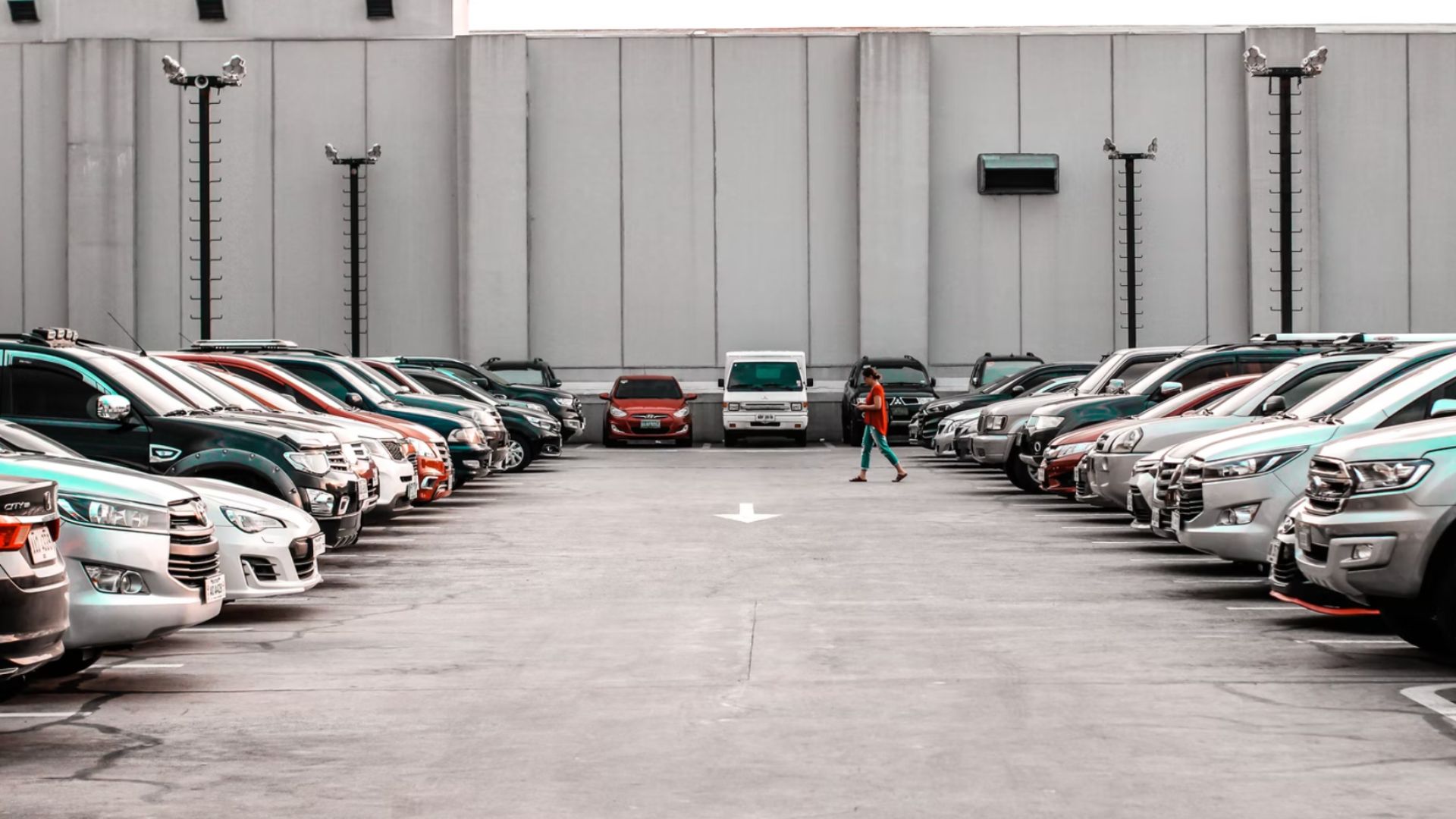 Digitalizar parkings, empleados que crean apps y tanques de cervezas monitorizados, casos de éxito en grandes corporaciones