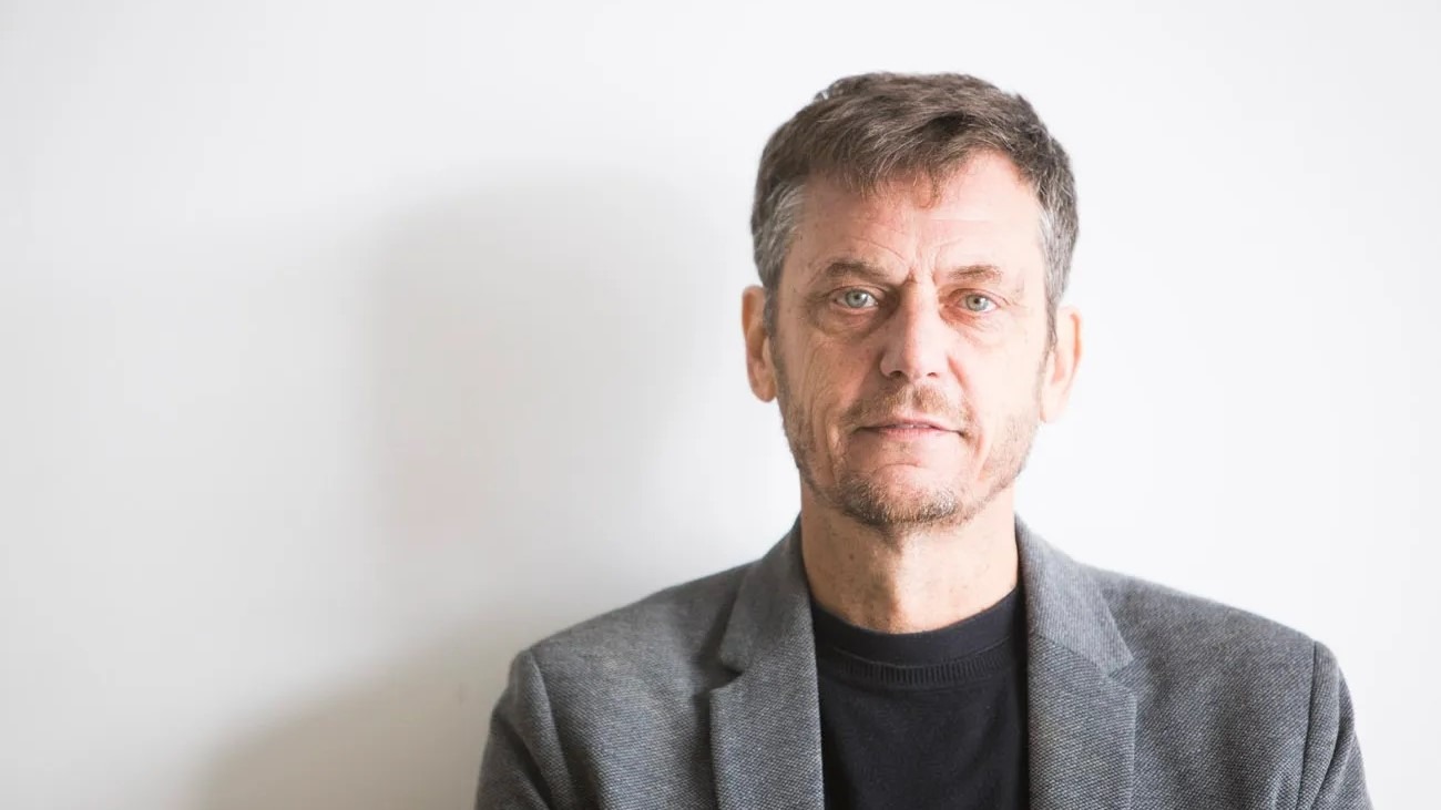 Colaboradores Atlas: Javier Creus (Ideas for Change) da «100 días para parar el golpe y 1.000 para cambiar de modelo de negocio»