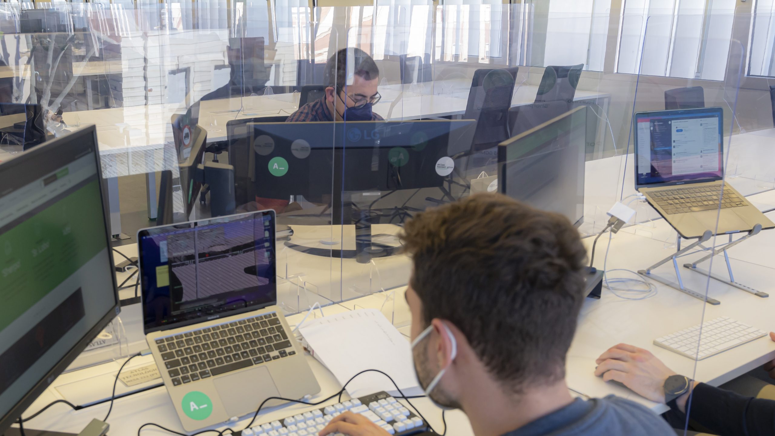 No te pido admiración, pero sí respeto