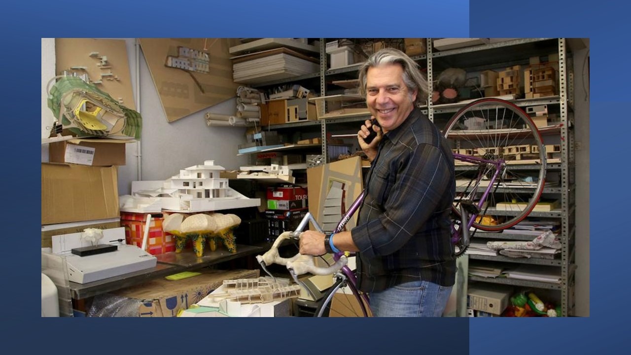 Peña Galiano: «Si cambia el modo de mover materia, desde la comida a un televisor, se transformará la ciudad»