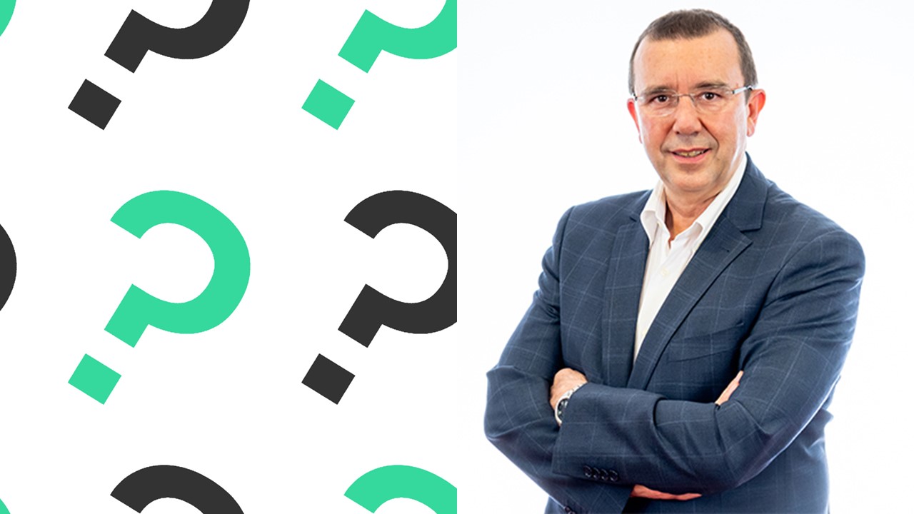 Conociendo a Carlos Cosials: «El otro día descubrí que soy ‘marxista'»