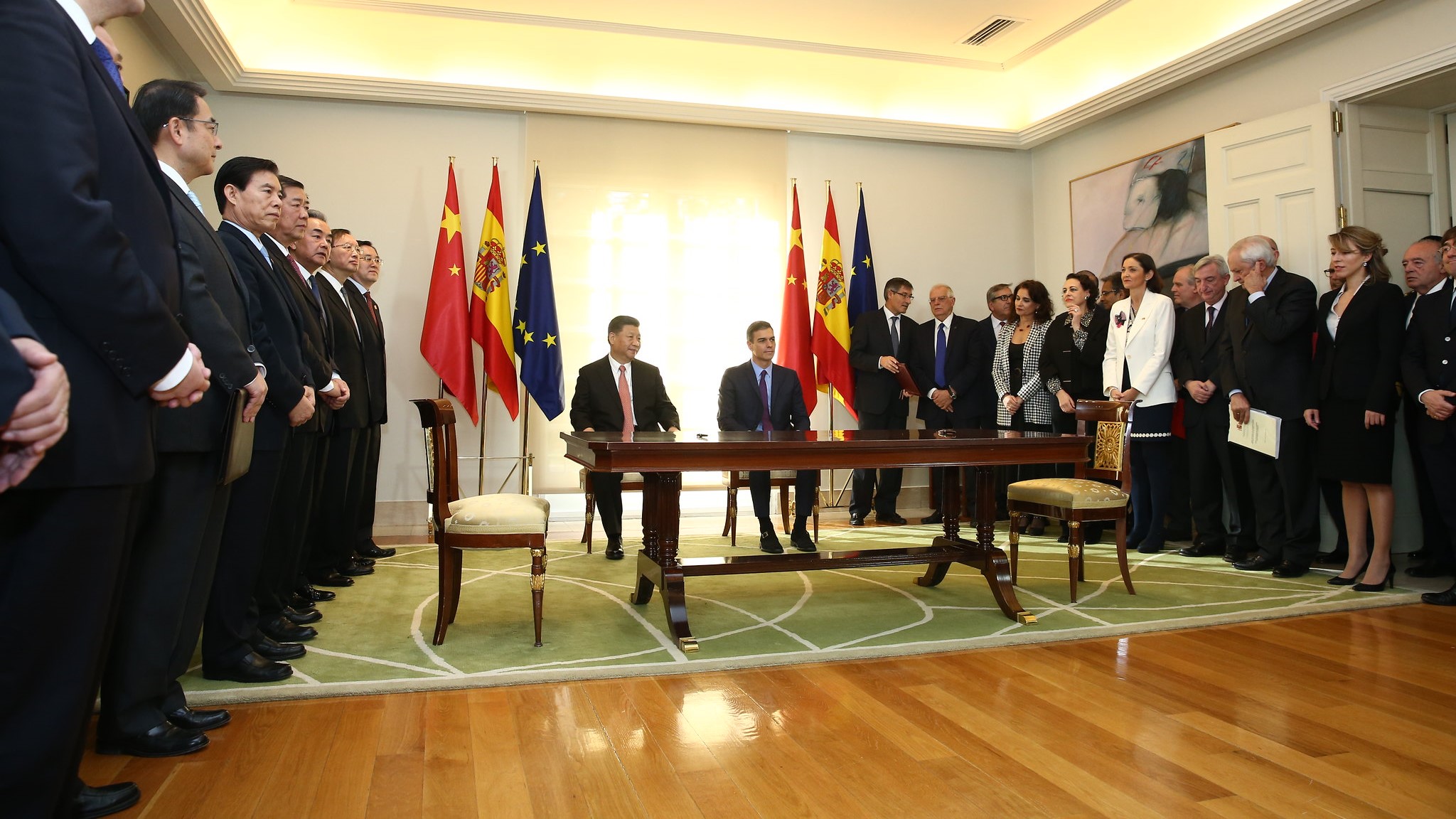 ¿Nos protegemos o nos protegen del efecto mariposa de China al limitar materias primas de los chips?