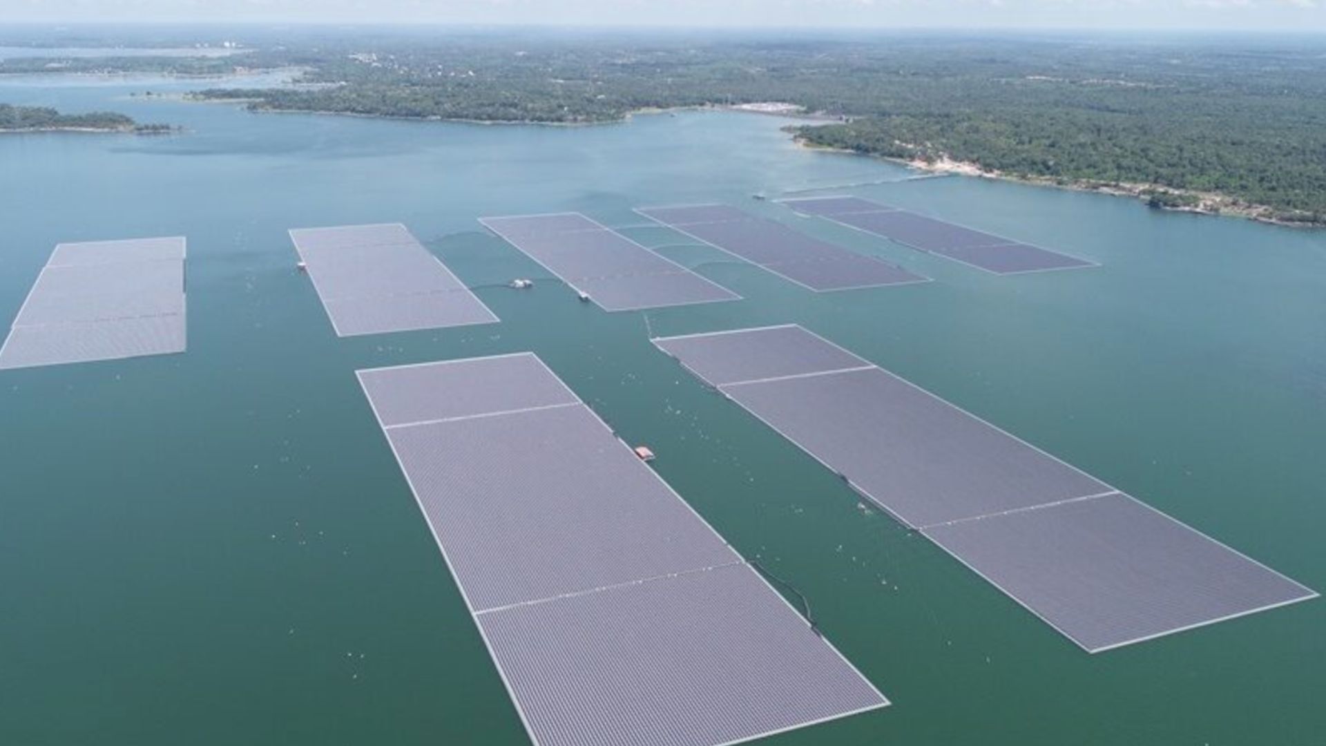 Luz de código abierto para autobuses y microrredes autónomas