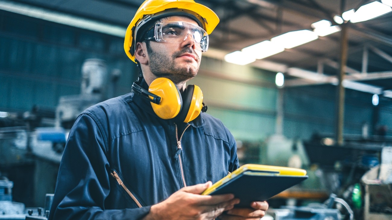 Trazando un futuro seguro: la armonía entre personas y tecnología en la Seguridad Industrial