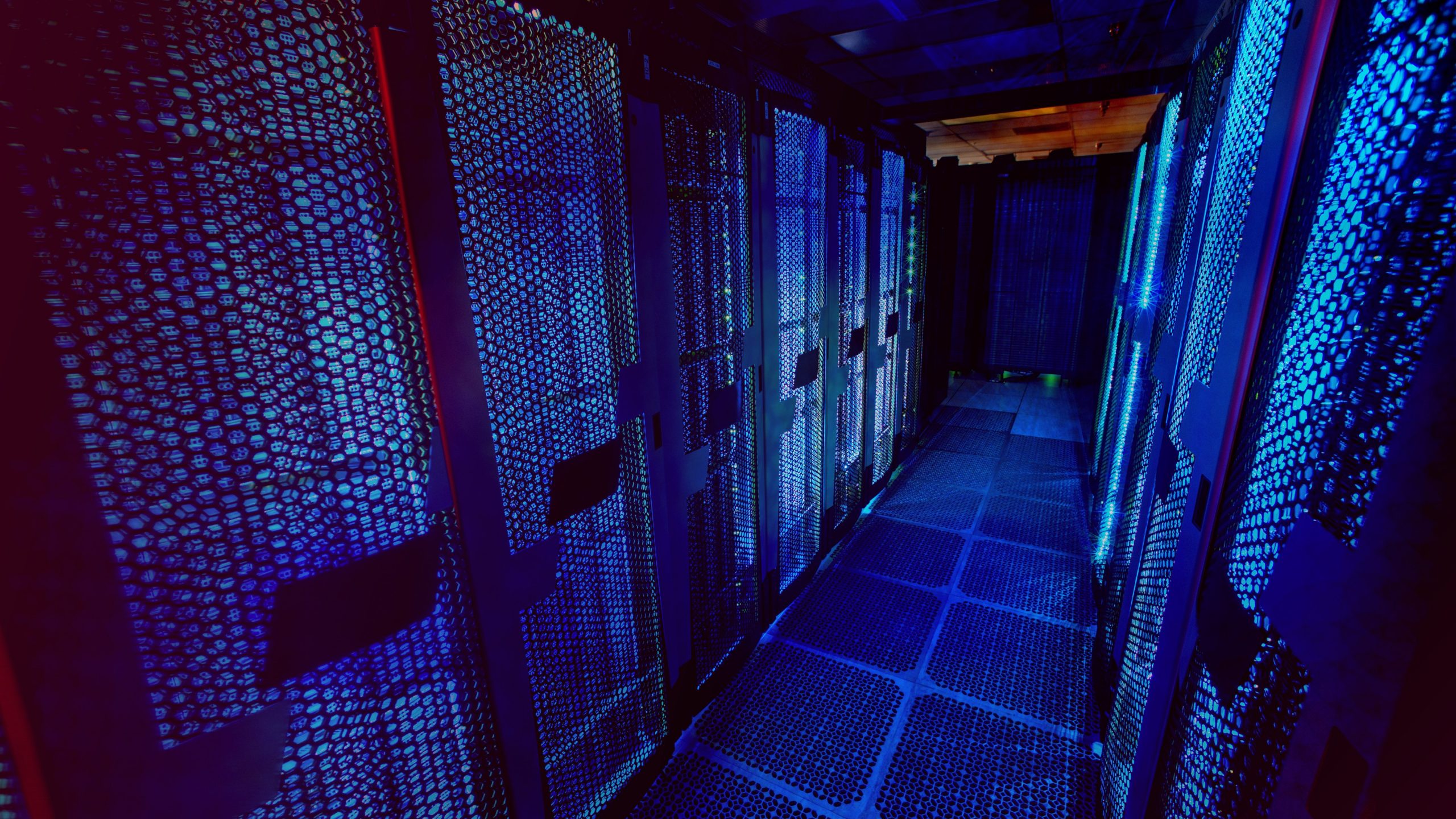 El modelo para el ‘big bang’ de los centros de datos: grandes complejos y multitud de datacenters locales ligados a la industria