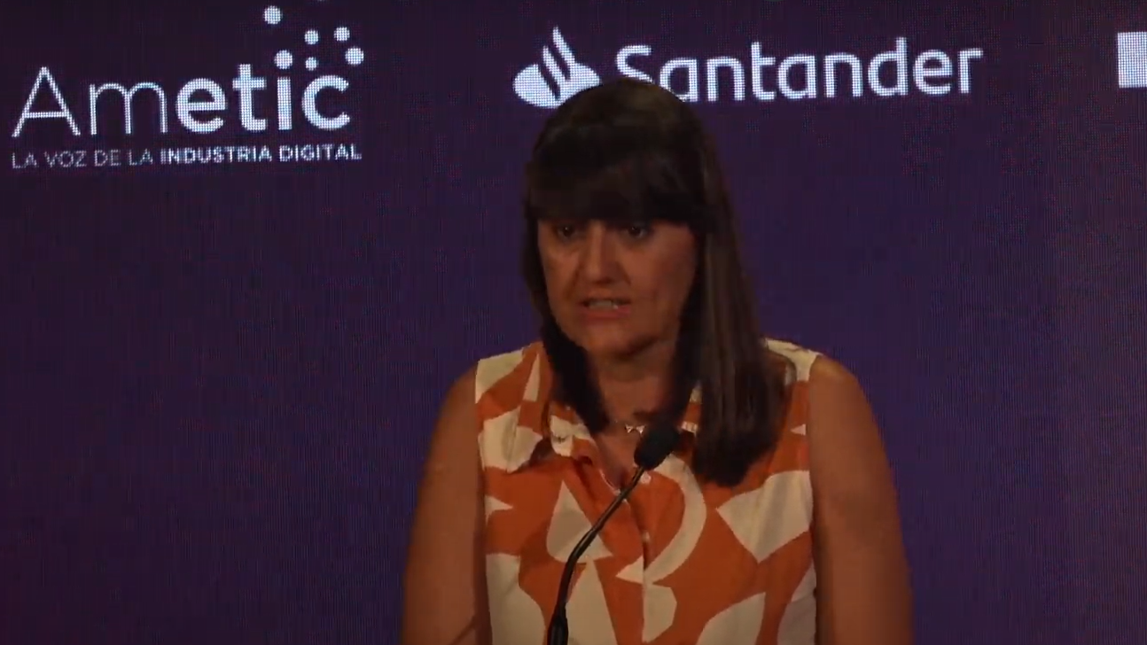 El Gobierno resucita en el evento de AMETIC el gancho de las ‘smart cities’ para movilizar fondos europeos «por su impacto social»