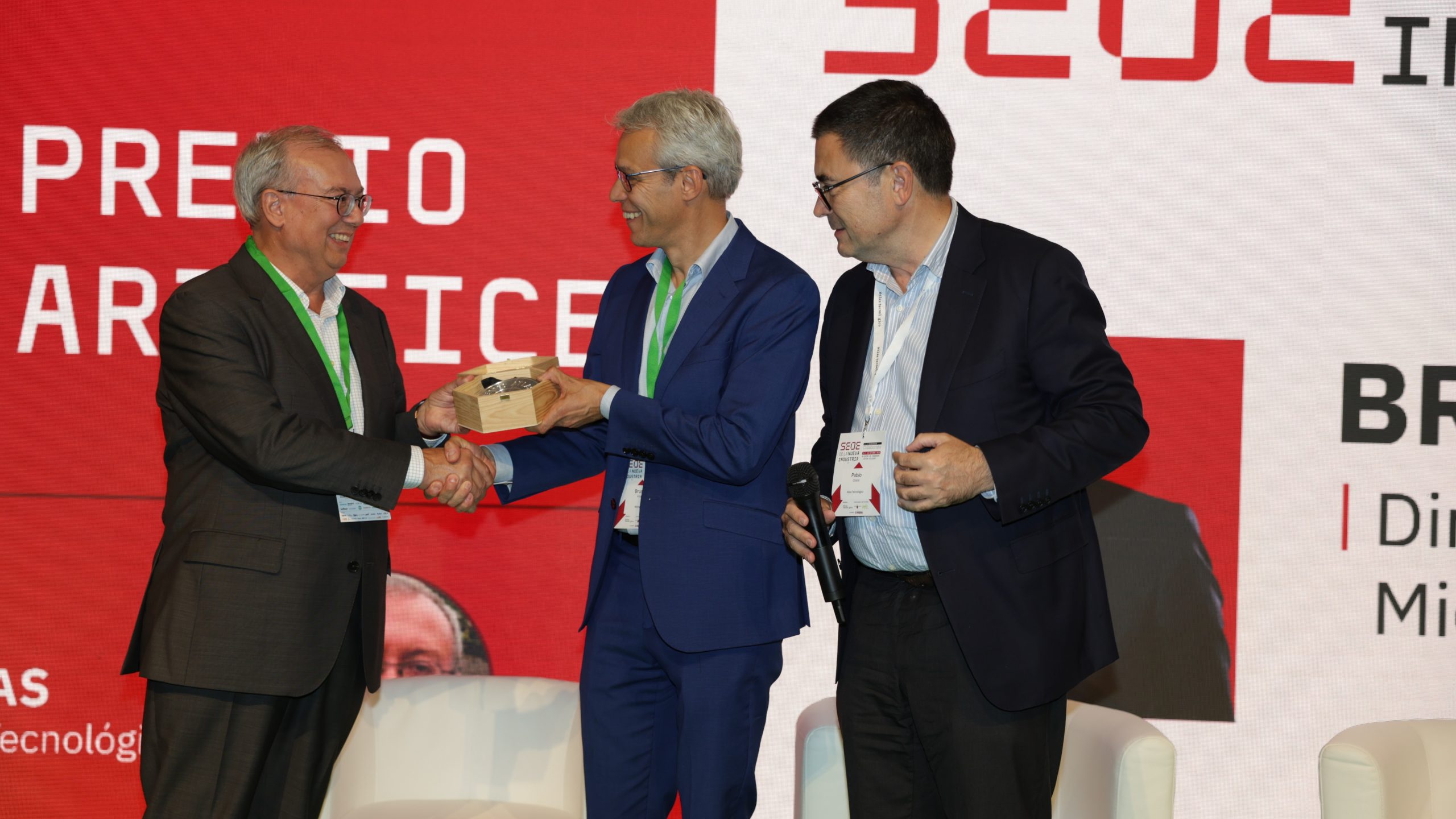 Bruno Arias, director de Michelin Valladolid, al recibir el Premio Atlas Artífice 2025: «sólo os he escuchado y acompañado, nada más»