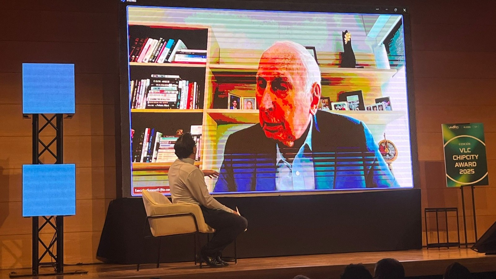 Ray Stata (cofundador de Analog Devices): «Hay que ayudar a los políticos a comprender los desafíos de la tecnología»