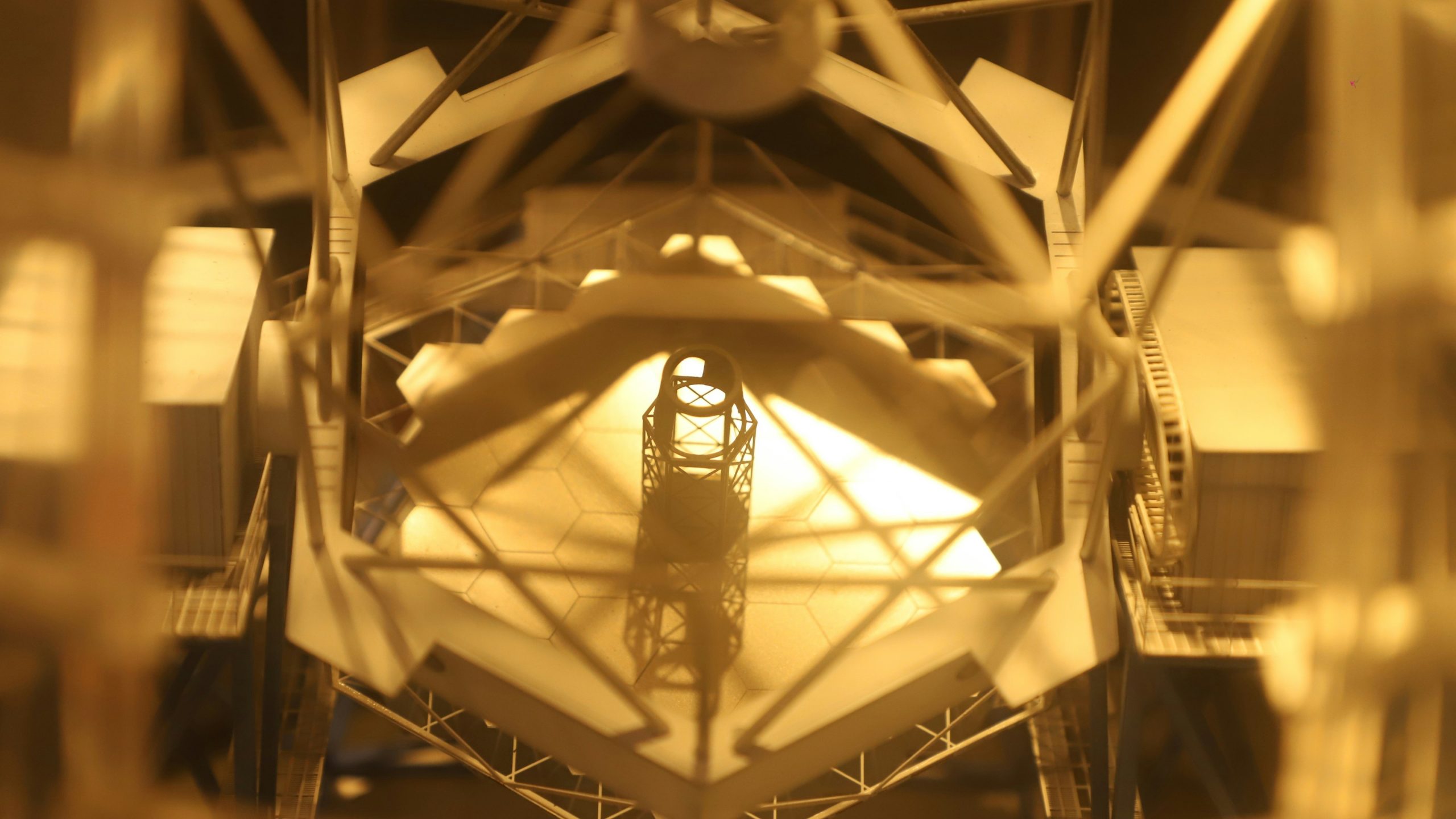 Efecto inesperado de la IA: refuerza a las organizaciones cohesionadas y debilita a las fragmentadas